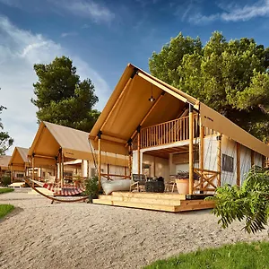 Semesterpark Arena One 99 Glamping