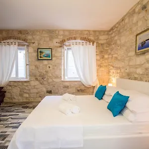 Toma , Trogir Kroatien