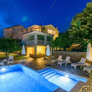 Dubravka , Trogir Kroatien